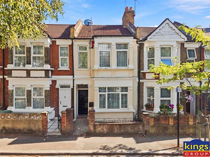 4 Bedroom Terraced House For Sale In Waverley Road, London, E17
