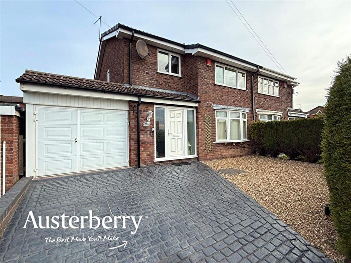 3 Bedroom Semi Detached House For Sale In Souldern Way, Longton, Stoke-On-Trent, ST3