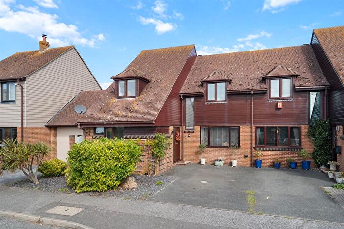 4 Bedroom Semi-Detached House For Sale In Monkton Street, Monkton, Ramsgate, CT12