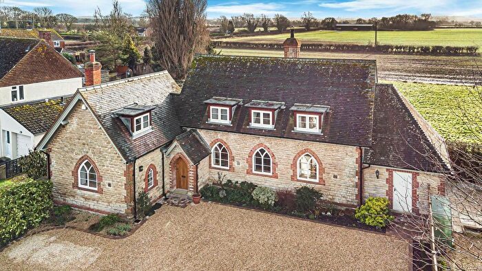 4 Bedroom Detached House For Sale In School Lane, Castle Eaton, Wiltshire, SN6