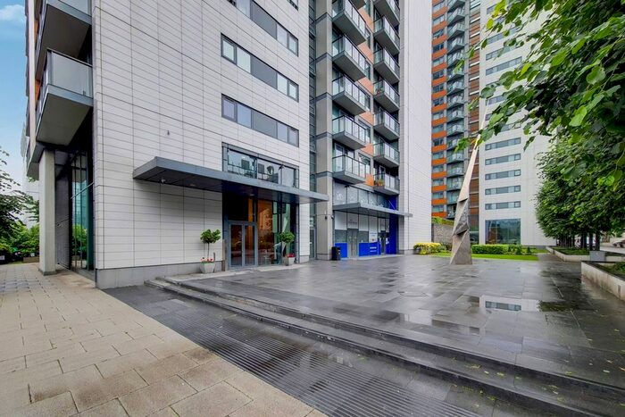 1 Bedroom Flat To Rent In Blackwall Way, Canary Wharf, London, E14