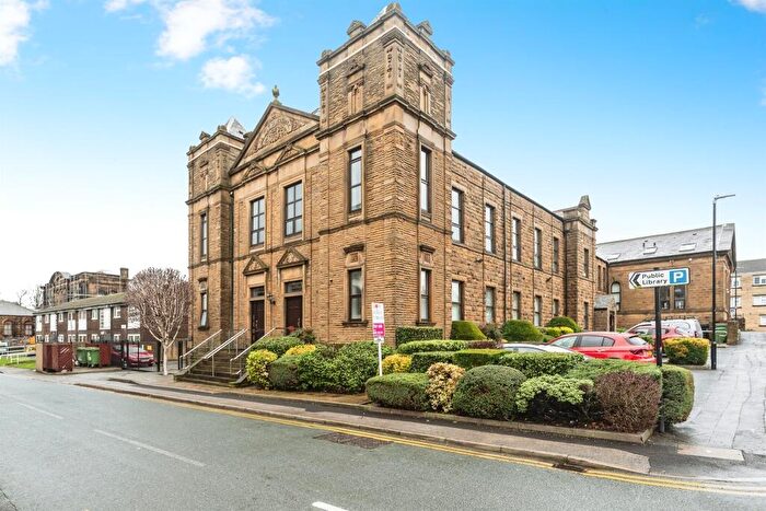 2 Bedroom Apartment For Sale In Commercial Street, Morley, Leeds, LS27