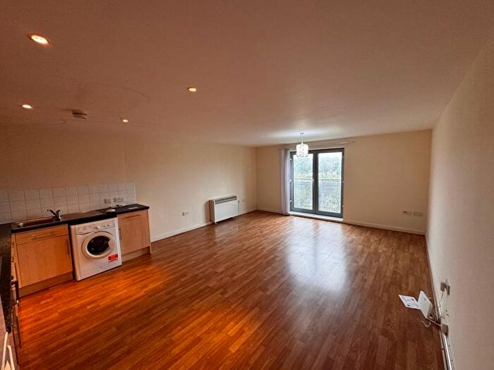 2 Bedroom Flat To Rent In St. Lawrence Road, Newcastle Upon Tyne, NE6