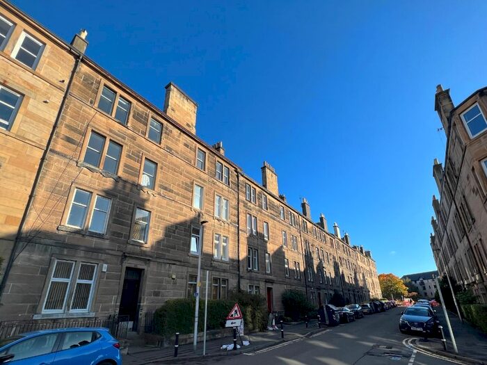 2 Bedroom Flat To Rent In Roseburn Place, Roseburn, Edinburgh, EH12