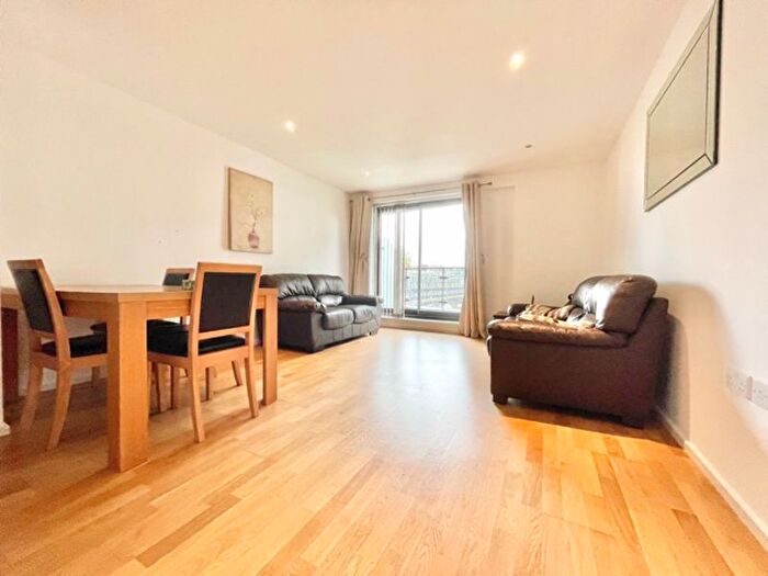 1 Bedroom Flat To Rent In Devonport Street, E1