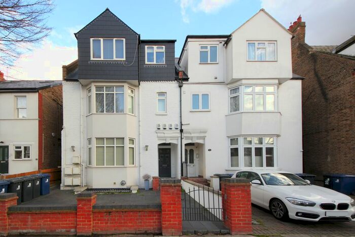 2 Bedroom Flat To Rent In Argyle Road, London, W13