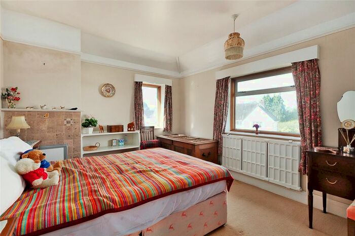 4 Bedroom Detached House For Sale In Vine Avenue, Sevenoaks, Kent, TN13