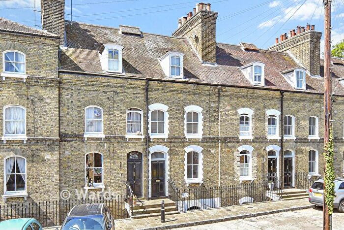 2 Bedroom Duplex For Sale In The Terrace, Rochester, Kent, ME1
