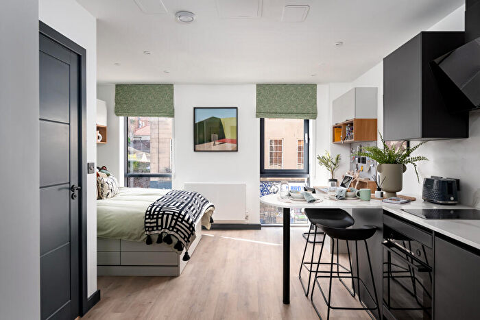 Apartment To Rent In Charlotte Street, Bristol, BS1