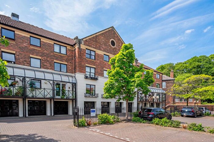 2 Bedroom Flat For Sale In Postern Close, York, YO23