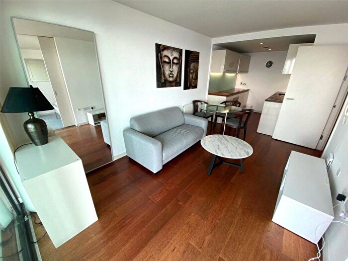 2 Bedroom Apartment To Rent In Beetham Tower, Deansgate, Manchester, M3