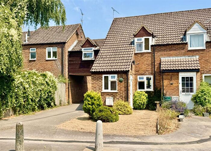 3 Bedroom End Of Terrace House For Sale In South Cerney, GL7