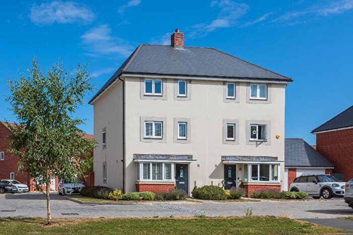 4 Bedroom Semi-Detached House To Rent In Valerian Street, Lyde Green, Bristol, BS16