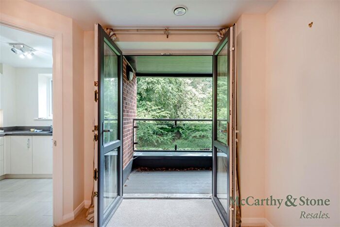 2 Bedroom Flat For Sale In Burlington Gardens, Leyland, PR25