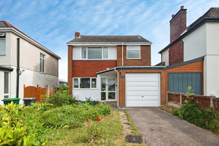 3 Bedroom Detached House For Sale In High Haden Road, Cradley Heath, West Midlands, B64