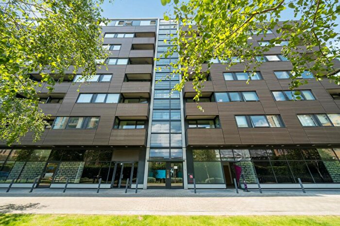 2 Bedroom Flat To Rent In Amelia Street, London, SE17