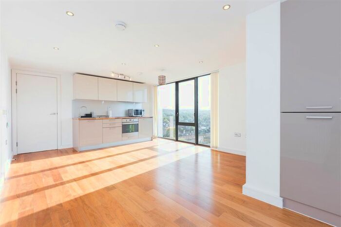 1 Bedroom Flat To Rent In Centrillion Point, Masons Avenue, Croydon, CR0