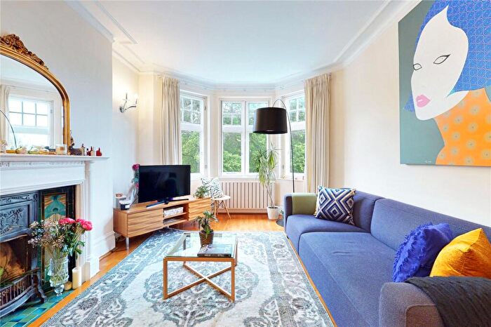 3 Bedroom Apartment To Rent In The Pryors, East Heath Road, London, NW3