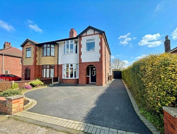 3 Bedroom Semi Detached House For Sale In Hillcrest Avenue, Ingol, Preston, Lancashire, PR2