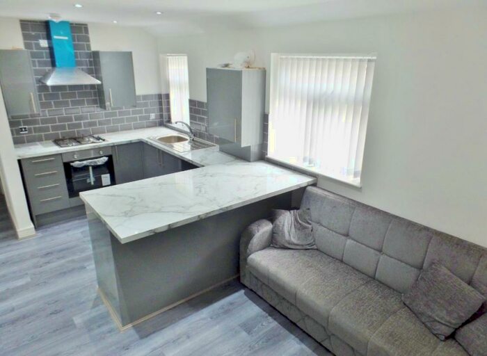 1 Bedroom Maisonette To Rent In Tudor Street, Cardiff, CF11