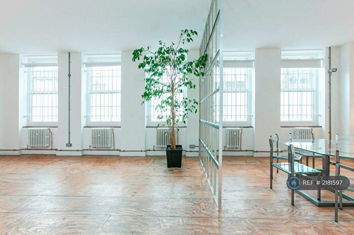 3 Bedroom Flat To Rent In Tudor Road, London, E9