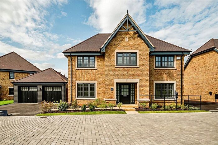 5 Bedroom Detached House For Sale In Hayfield Lodge, Over, Cambridge, CB24