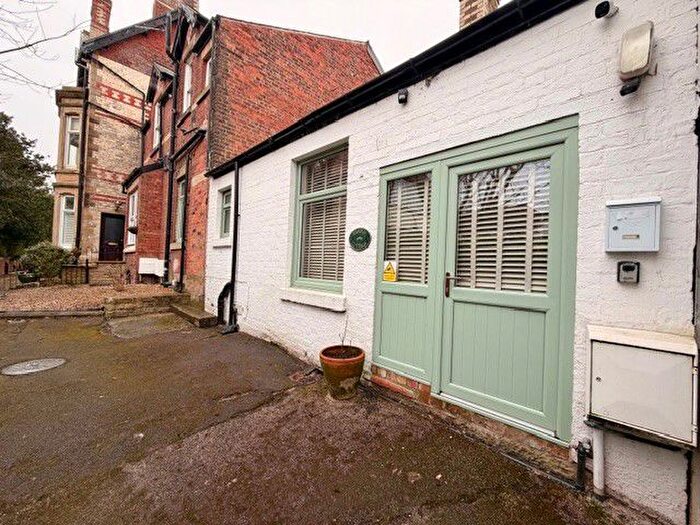 1 Bedroom Cottage For Sale In St. Annes Road East, St. Annes, Lytham St. Annes, FY8