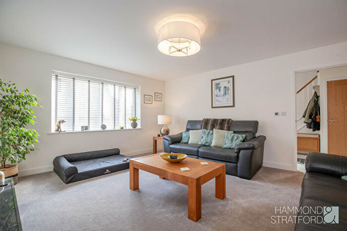 4 Bedroom Detached House For Sale In Garnier Meadow, Attleborough, NR17