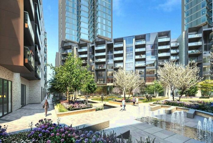 2 Bedroom Flat To Rent In Carrara Tower, London, EC1V