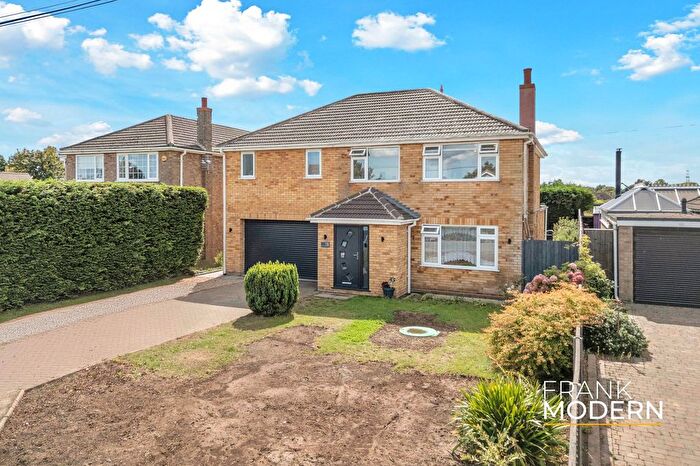 4 Bedroom Detached House For Sale In Pipwell Gate, Moulton Seas End, PE12
