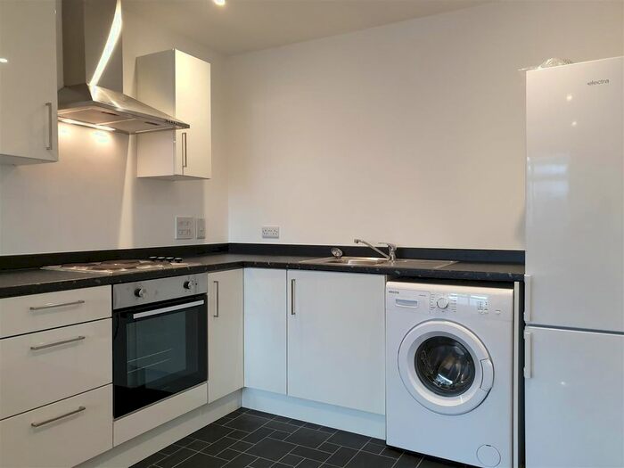 2 Bedroom Flat To Rent In Arundel Street, Portsmouth, PO1