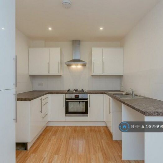 1 Bedroom Flat To Rent In Cambridge Road, Kingston, KT1