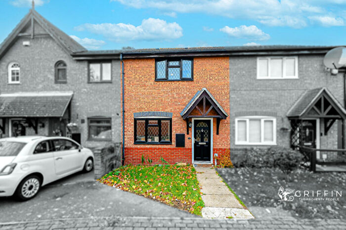 2 Bedroom Terraced House For Sale In Redwood Chase, South Ockendon, RM15