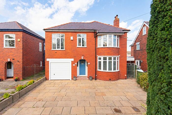 4 Bedroom Detached House For Sale In Brownedge Road, Lostock Hall, PR5