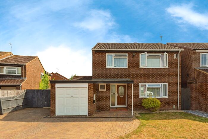 4 Bedroom Detached House For Sale In Bakers Walk, Weston Turville, Aylesbury, HP22