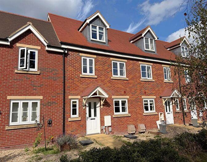 3 Bedroom Terraced House For Sale In Milbourne Way, Chippenham, SN15