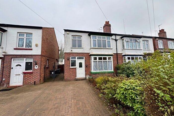 3 Bedroom Property To Rent In Gibbins Road, Birmingham, B29