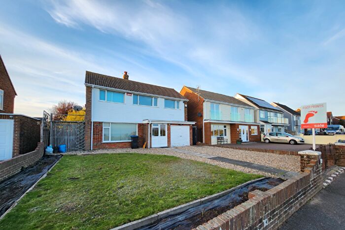 4 Bedroom Detached House For Sale In Sandwich Road, Ramsgate, CT12