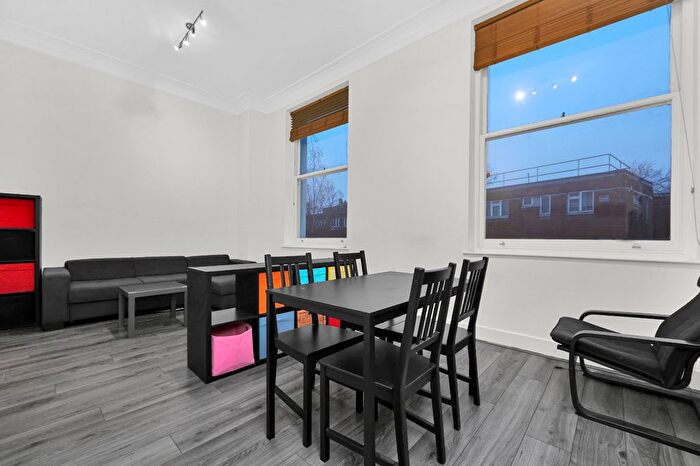 2 Bedroom Flat To Rent In Warden Road, Kentish Town, NW5