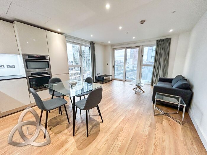 2 Bedroom Flat To Rent In Brent House, Wandsworth Road, SW8
