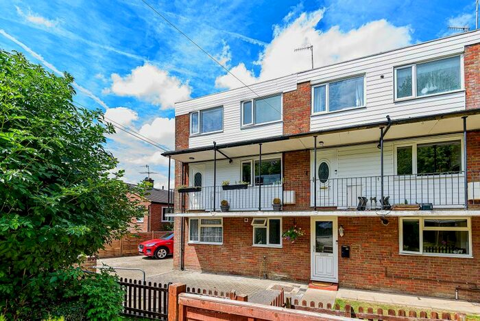 2 Bedroom Maisonette To Rent In Russell Court, Chesham, HP5