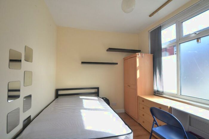6 Bedroom Terraced House To Rent In Braemar Road, Fallowfield, Manchester, M14