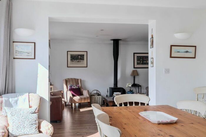2 Bedroom Detached Bungalow For Sale In Old Farm Close, Bracklesham Bay, PO20