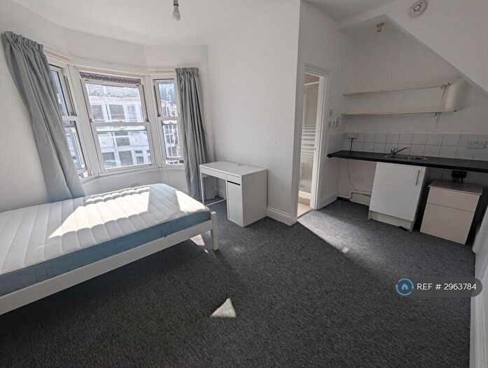 Studio To Rent In Montpelier, Bristol, BS6