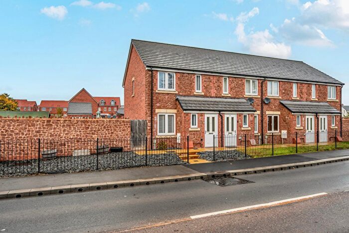 2 Bedroom End Terrace House For Sale In Manning Close, Monkton Heathfield, TA2