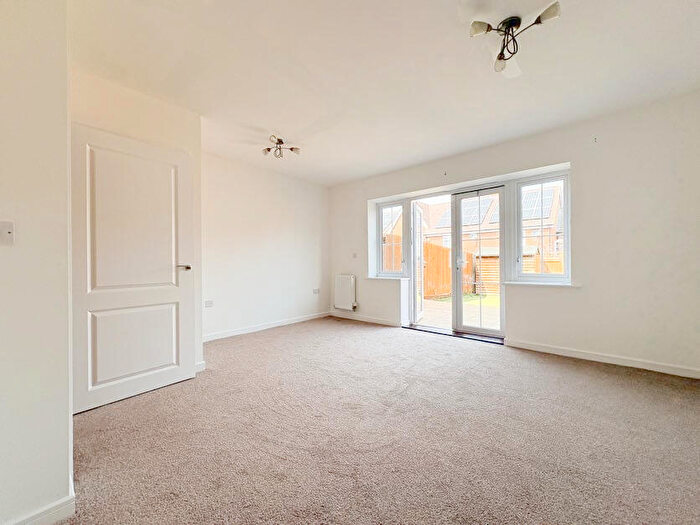 4 Bedroom Town House To Rent In Damson Way, Carshalton Beeches, Carshalton, SM5
