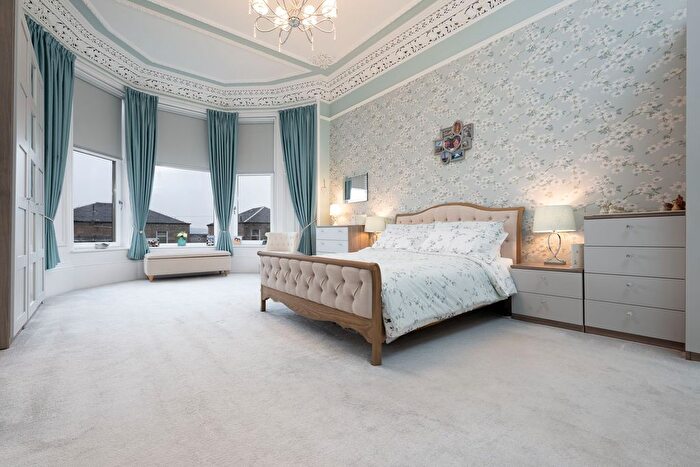 3 Bedroom Flat For Sale In Finnart Street, Greenock, PA16