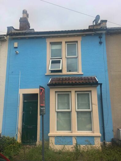 4 Bedroom Terraced House To Rent In Balaclava Road, Bristol, BS16