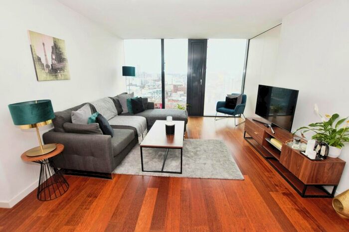 2 Bedroom Flat To Rent In Beetham Tower, Deansgate, Deansgate, Manchester, M3