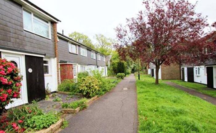 1 Bedroom House To Rent In Southgate, RH11
